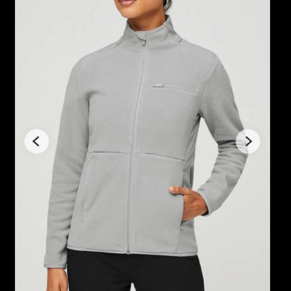 FIGS On Shift Fleece Jacket size Small BRAND NEW Cement Grey Gray